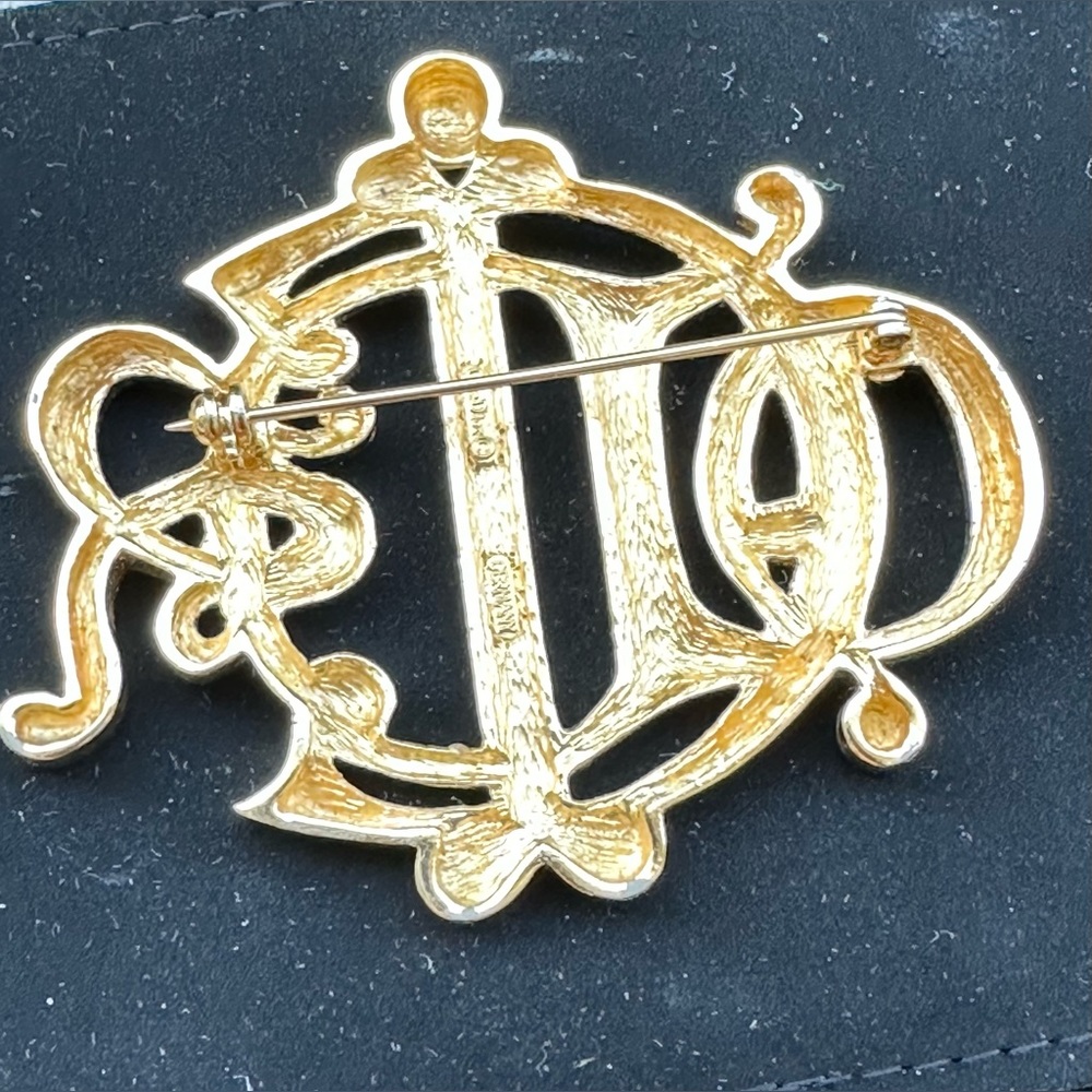 Genuine vintage CHRISTIAN DIOR intertwined logo crest brooch pin gold Authentic - Picture 10 of 14
